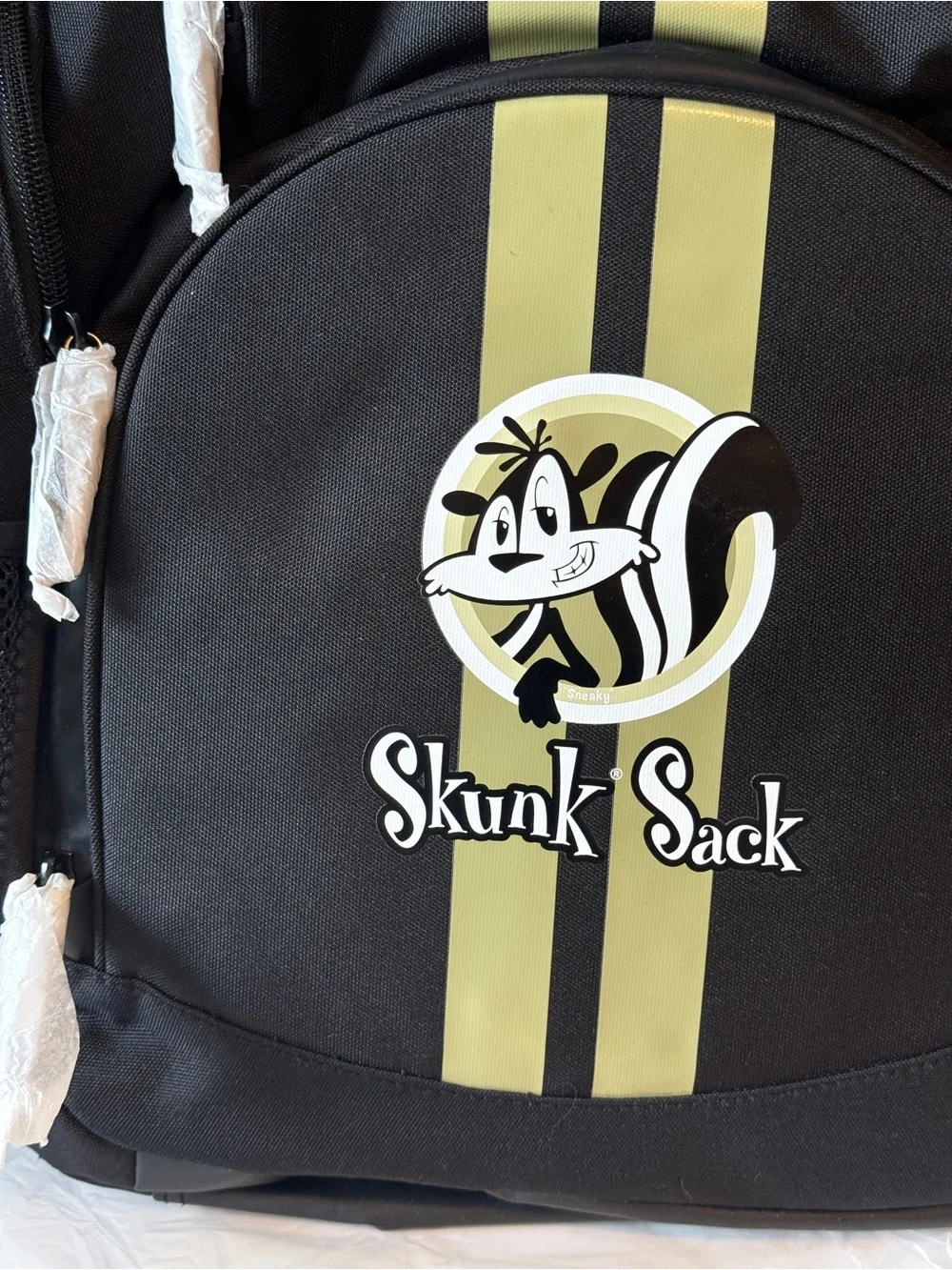 Skunk Brand Smell Proof Backpack BRAND NEW UNUSED !